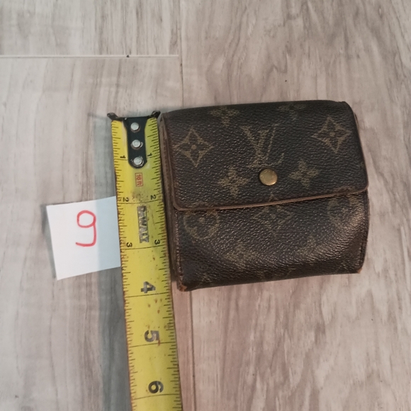 Authentic Louis Vuitton Elise Wallet - Picture 11 of 11